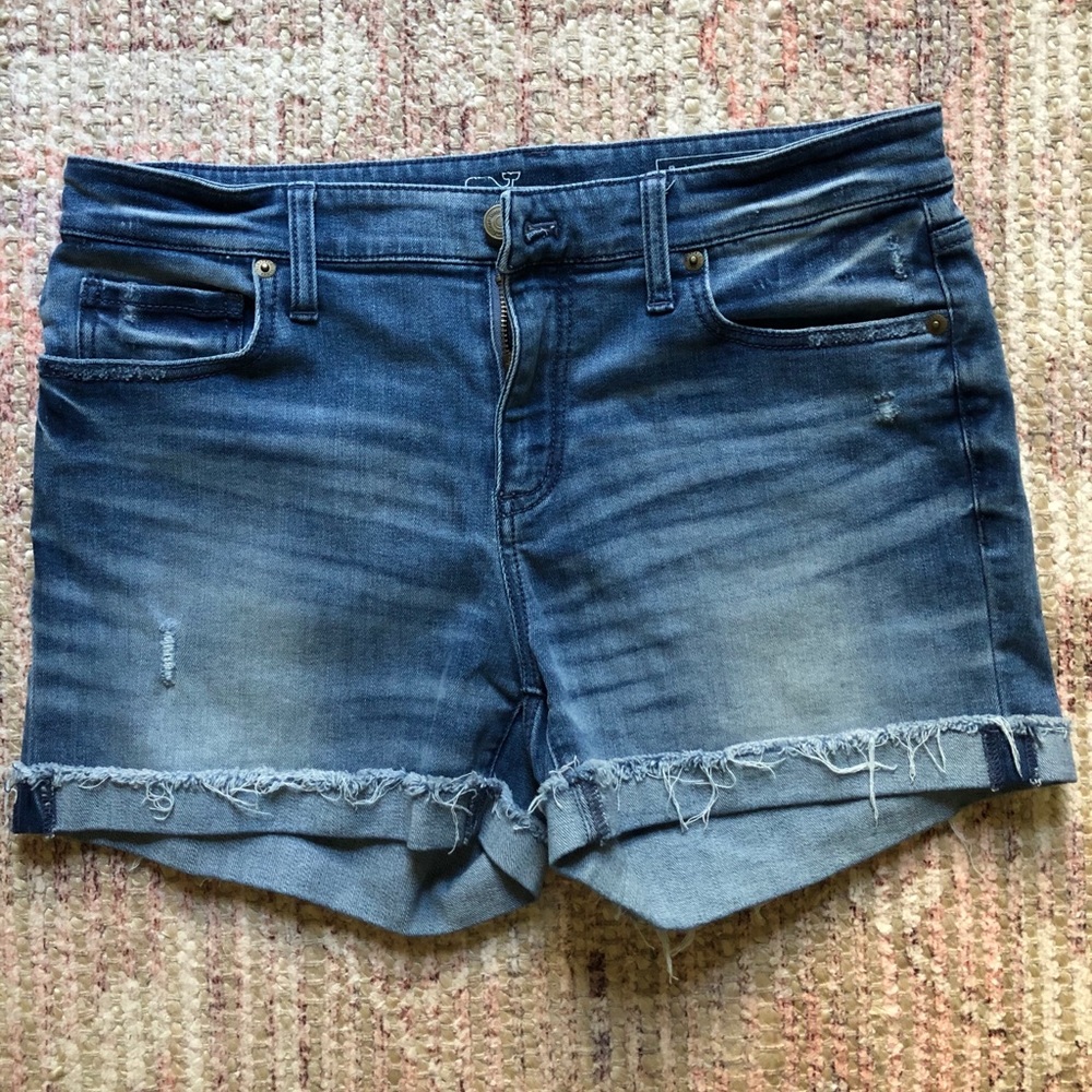 Vineyard Vines Denim Cutoff Shorts Size 8